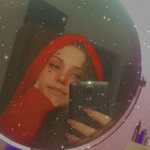 Profile Picture of Ella Florianová (@bigbobbybranch) on Myspace