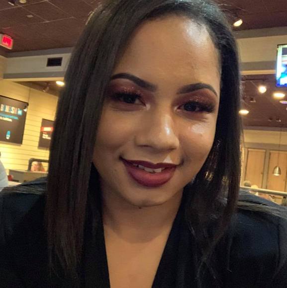 Profile Picture of Johnetta Dingle (@jaylo271988) on Poshmark