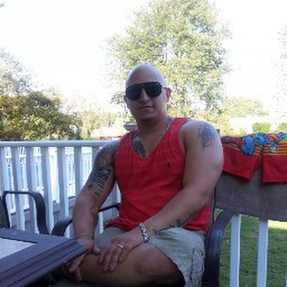 Carlos Barriga - Poshmark Profile Picture of Carlos Barriga (@eselocoecua) on Poshmark