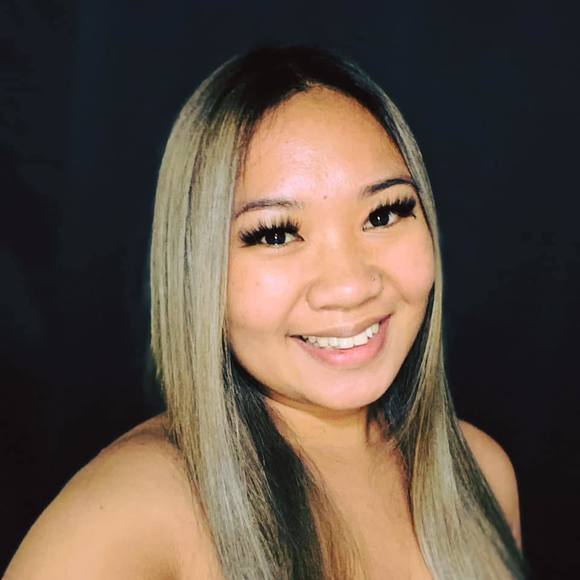 Profile Picture of Amber Malbog (@ambzizzle) on Poshmark