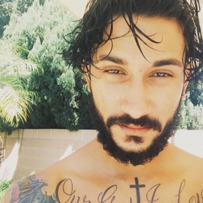 Profile Picture of Peter Robles (@slothkingpeter) on Twitter