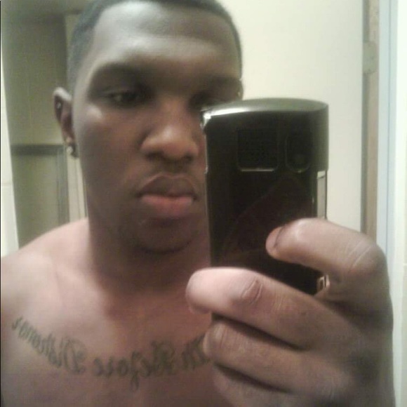 Profile Picture of Jae Scott (@jae100it) on Poshmark