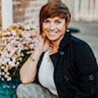 Profile Picture of Leighann Moore (@leighann-moore-6) on Quora