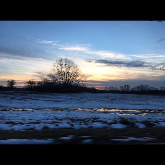 Kenzie Bininger - Poshmark Profile Picture of Kenzie Bininger (@kenziela) on Poshmark