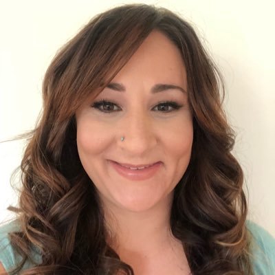 Profile Picture of Julianne Carroll (@libralionlove) on Twitter