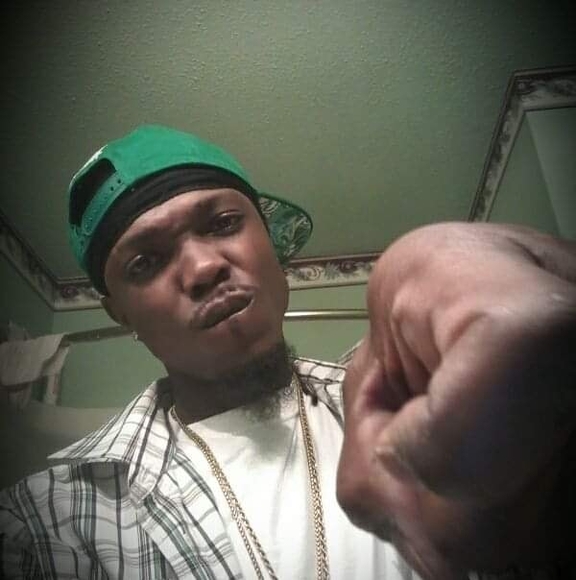 Profile Picture of Eric Dunbar (@headmane27) on Poshmark