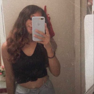 Profile Picture of -CAROL♡ 🍕 🍕 (@JimenezCaroly) on Twitter