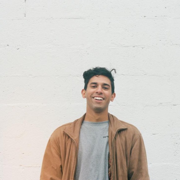 Profile Picture of Guha Rajan (@sharkbaitguhaha) on Poshmark