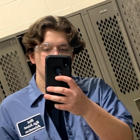 Profile Picture of Bryant Schwarz (@bryantschwarz) on Poshmark