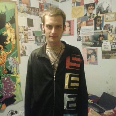 Profile Picture of Chris Chard (@blitzedchris16) on Twitter
