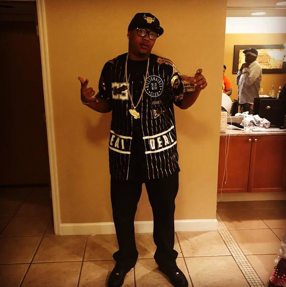 Profile Picture of Jon Morgan (@jon_morgan) on Poshmark