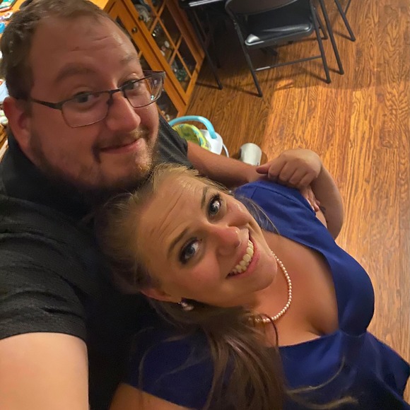 Profile Picture of Katie Zdunczyk (@kzcheck) on Poshmark