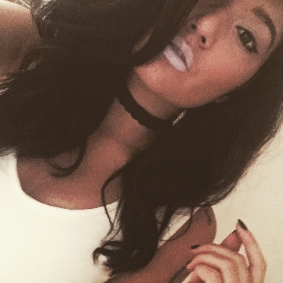 Profile Picture of Tori Cook (@torwhore) on Poshmark