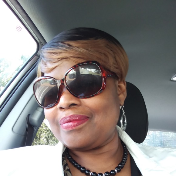Profile Picture of Darlene Cunningham (@amen4) on Poshmark