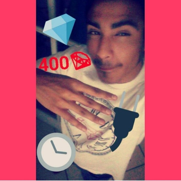 Profile Picture of Vincent Gabriel (@vincentgabriel) on Poshmark