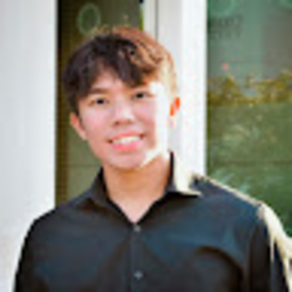 Profile Picture of Nathaniel petallar Petallar (@npetallar2103) on Poshmark