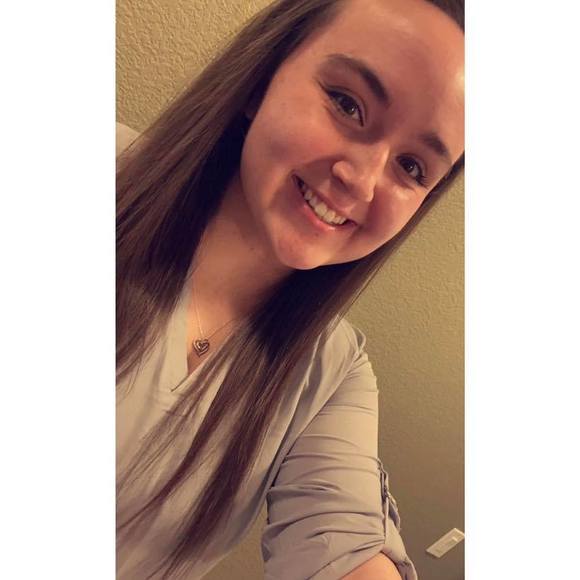 Profile Picture of Brianna Poss (@briannaposs1234) on Poshmark