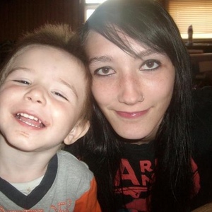 Profile Picture of Ashley Jenkins (@mikkie_grl66) on Myspace