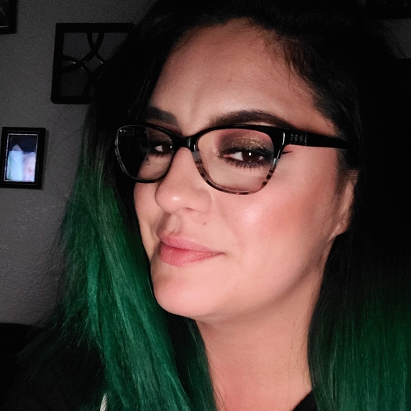 Profile Picture of Portia Franklin (@pertymomma) on Poshmark
