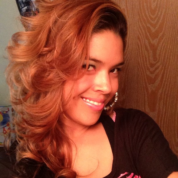 Profile Picture of Shayna Landrum (@shaynalandrum) on Poshmark