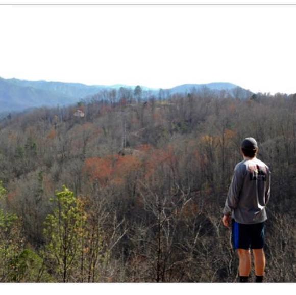 Profile Picture of Thomas Miles (@thomasmiles) on Poshmark