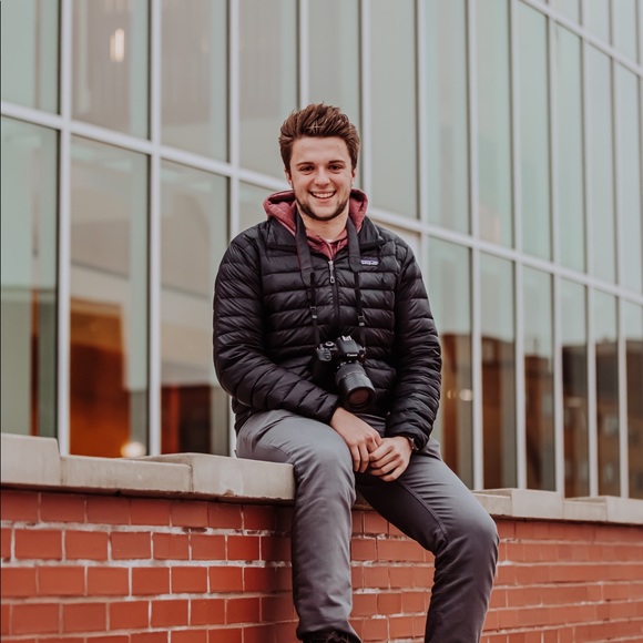 Profile Picture of Justin Anair (@janair5) on Poshmark