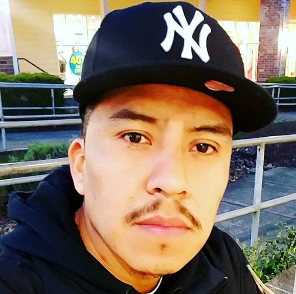 Profile Picture of Aurelio Casillas (@aureliocasillas) on Poshmark