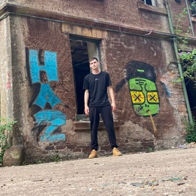 Profile Picture of Tom Heald® (@Tom_Heald_) on Twitter