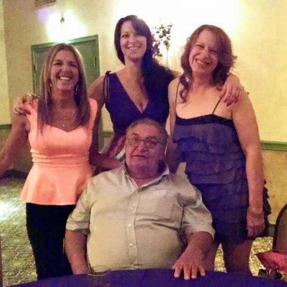 Profile Picture of Christina Palmentera (@palmentera2) on Poshmark