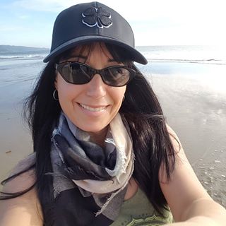 Profile Picture of Michelle Keating (@michelle.keatingburton) on Facebook