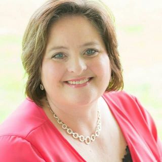 Profile Picture of Michelle Basham Moore (@michellem_exit_realty) on Instagram
