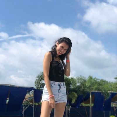 Profile Picture of Lois Keith (@MsLuisita21) on Twitter