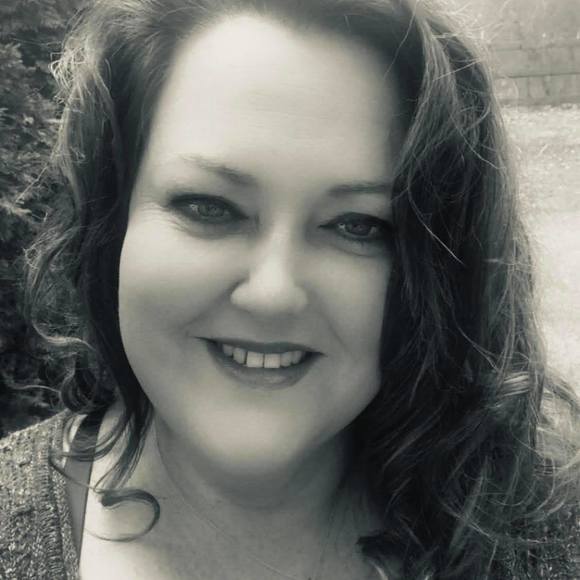 Profile Picture of Stacy Hull (@dalesguy) on Poshmark