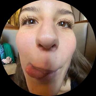 Profile Picture of anna (@annnaheaton) on Tiktok