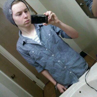 Profile Picture of Joshua Holcombe (@jmholcombe1) on Twitter