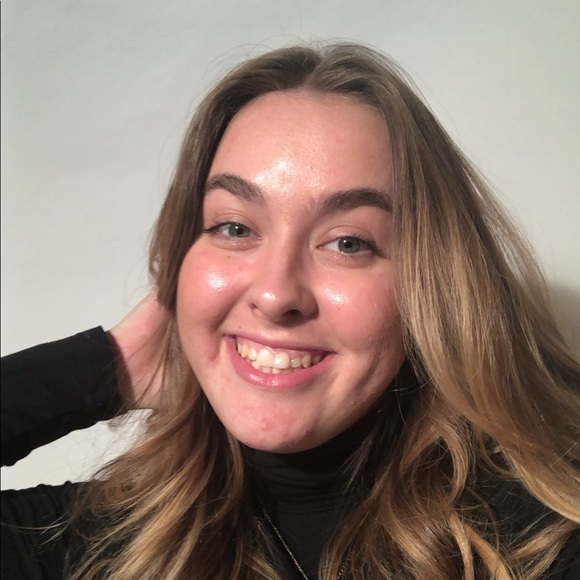 Profile Picture of Holly Kopacek (@hollykopacek) on Poshmark