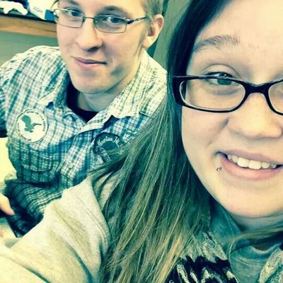 Profile Picture of Andy Oaks (@LoyalToHer915) on Twitter