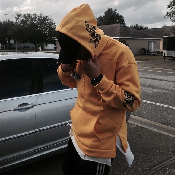 Profile Picture of Bryan Restrepo (@bryaandaviid) on Poshmark