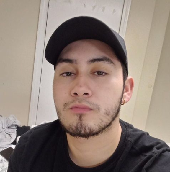 Profile Picture of Ebis Ortega (@ebisortega33) on Poshmark