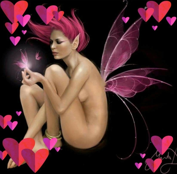 Profile Picture of Jessica Edmonds (@jessiee74) on Poshmark