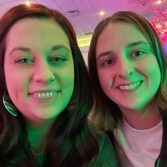 Profile Picture of Alexx Pedigo (@alexpedigo) on Poshmark