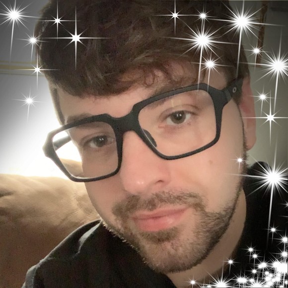 Profile Picture of Steven Hensley (@sdh4a) on Poshmark