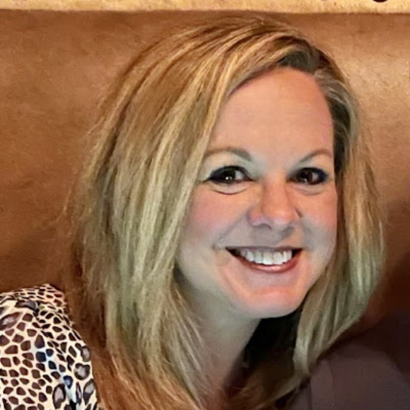 Profile Picture of Jennifer Mccluskey (@jennifermccl337) on Poshmark