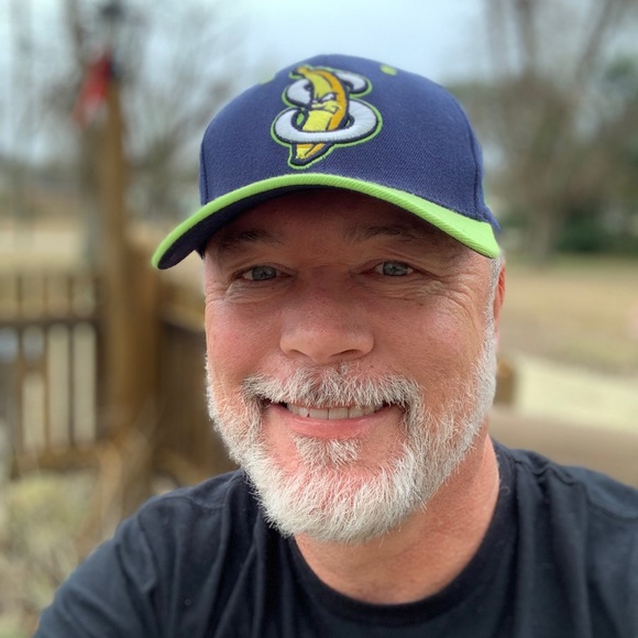 Profile Picture of Dave Collins (@davecoll13) on Poshmark