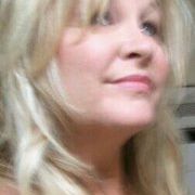 Profile Picture of Renee Phillips (@renlo125) on Pinterest