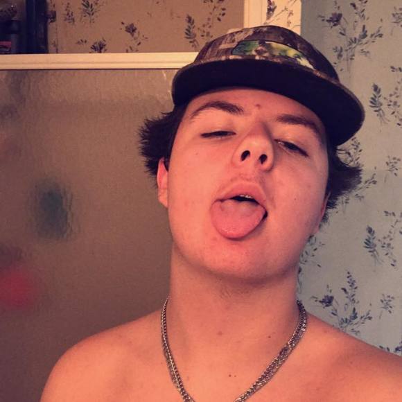 Profile Picture of Rayce Beauchamp (@raycebeau95) on Poshmark