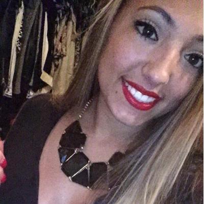 Profile Picture of Amanda Lorraine (@amandaringquist) on Twitter
