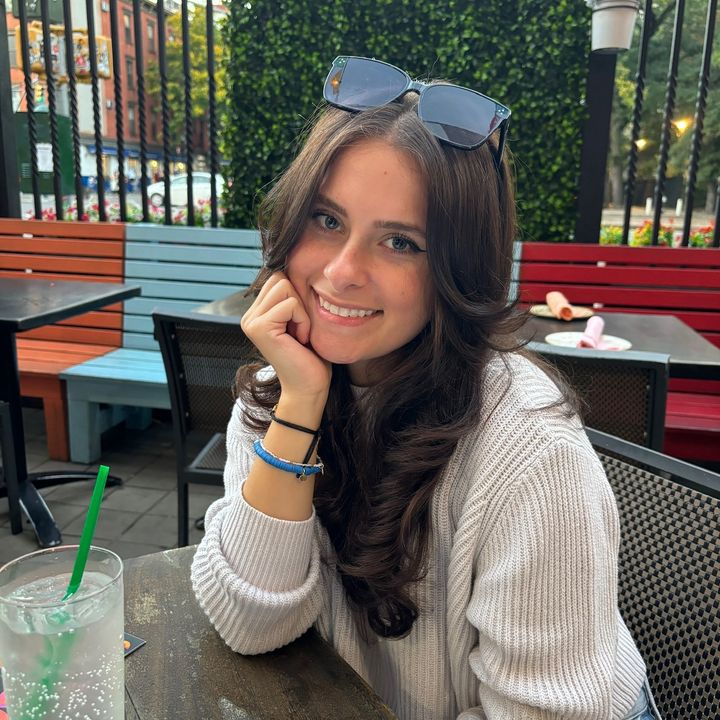 Profile Picture of Steph✨ (@stephncohen) on Tiktok