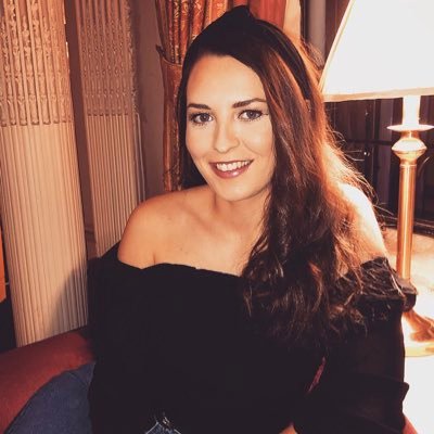 Profile Picture of Hayley Owen (@hayl_owen) on Twitter