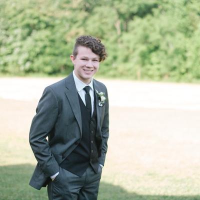 Profile Picture of Tyler (@Tyler28Hendrix) on Twitter